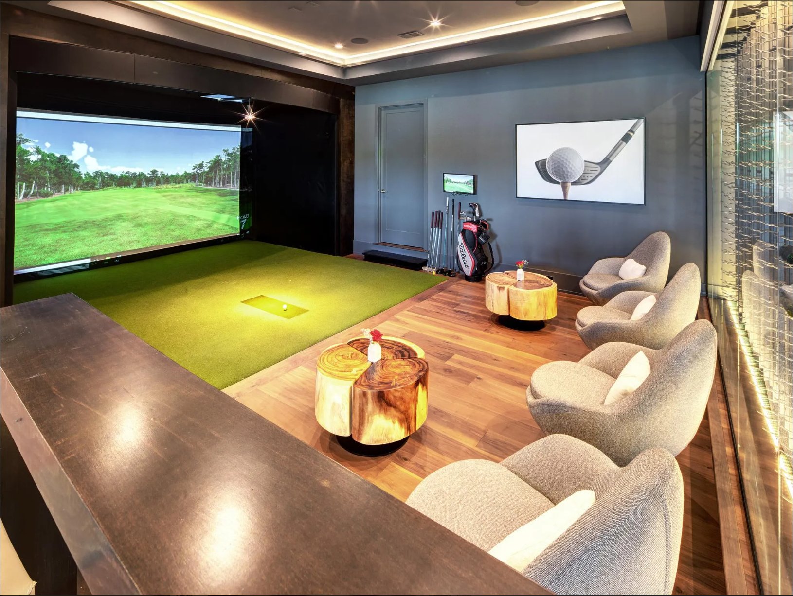 Luxury golf simulator room